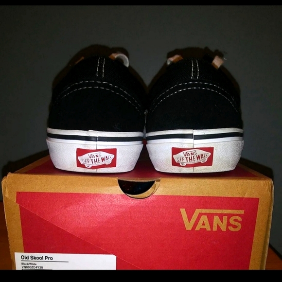 VANS Old Skool Pro Black/White Sneakers | Unisex sizing 6.5-or-8 - Picture 3 of 5